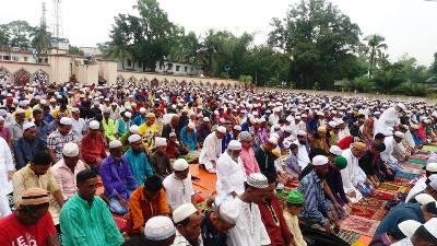 সারাদেশে ঈদের জামাত অনুষ্ঠিত