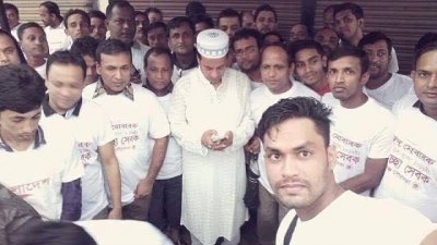 হবিগঞ্জে ঈদের দিন যানজট মোকাবিলায় হিন্দু স্বেচ্ছাসেবকরা