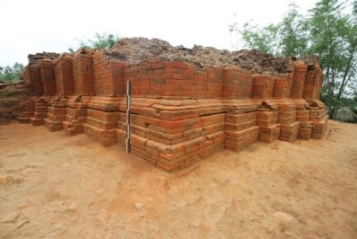 দিনাজপুরে নবরথ মন্দির