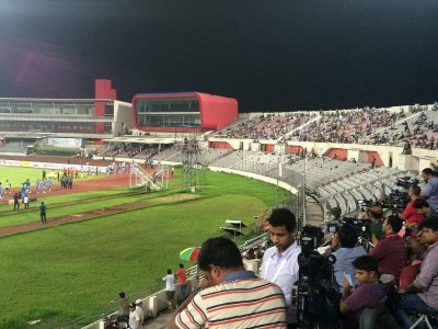 আবাহনী-মোহামেডান ম্যাচে এ কি দশা গ্যালারির! 