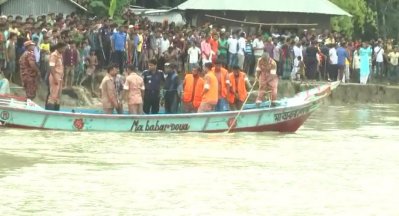 বরিশালে সন্ধ্যা নদীতে লঞ্চডুবি