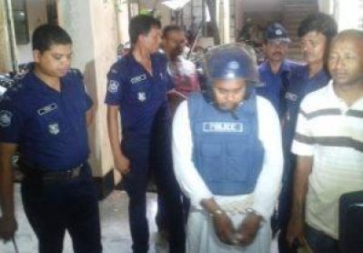 শেখ হাসিনার গাড়ি বহরে গ্রেনেড হামলা মামলায় আসামি হারুন ৭ দিনের রিমান্ডে