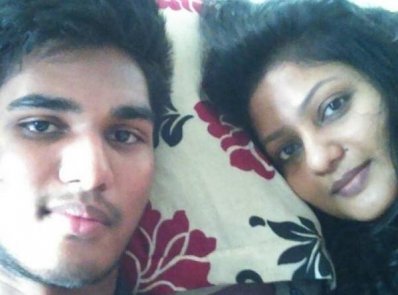 ছেলে সোয়াদের সঙ্গে রাবি শিক্ষক আকতার জাহান