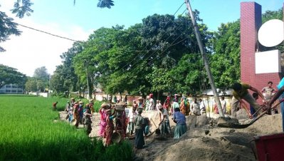 সবুজের মাঝে সমাহিত হবেন কবি