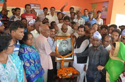 ডুমুরিয়ায় শ্রেষ্ঠ ইউপি চেয়ারম্যানকে গণসংবর্ধনা