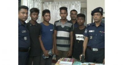 হিলিতে উদ্ধার হওয়া চার কিশোর