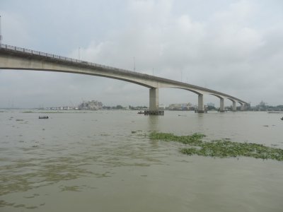 ডুবে যাওয়া মাইক্রোবাস উদ্ধারে অভিযান