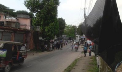 সন্তু লারমার আগমনের বিরোধিতায় বান্দরবানে কালো পতাকা