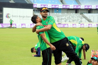 নেটে ফিরলেন মাশরাফি