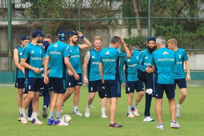 প্রতিশোধের কিছু দেখছে না ইংলিশরা