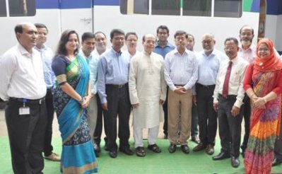 &lsquo;হাজার দিনের পথচলা&rsquo; পুষ্টি বিজ্ঞান মেলায় প্রধানমন্ত্রীর তথ্য উপদেষ্টা ইকবাল সোবহান চৌধুরীসহ অন্যরা