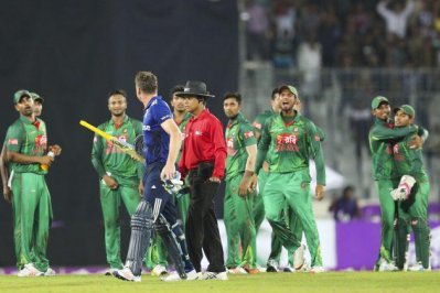 মাশরাফি-সাব্বিরের জরিমানা, বাটলারকে তিরস্কার 