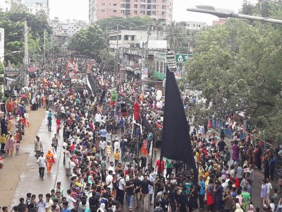 তাজিয়া মিছিলে অংশগ্রহণকারীরা