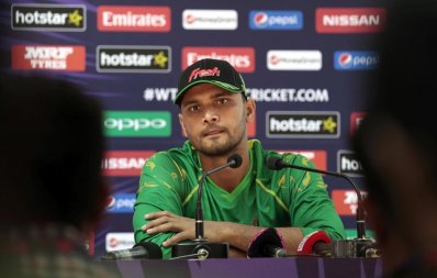 সংবাদ সম্মেলনে আগে আসা নিয়ে মাশরাফির আক্ষেপ!