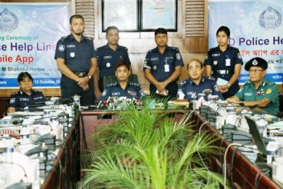 মোবাইল অ্যাপস উদ্বোধন করেন আইজিপি