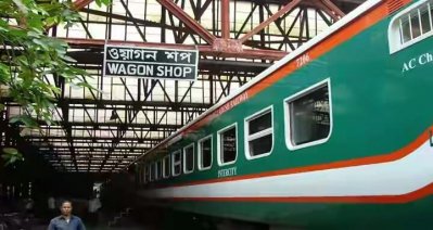 ইন্দোনেশিয়া থেকে আমদানি করা কোচ