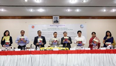 সামাজিক নিরাপত্তা এবং শ্রমখাত বিষয়ক সেমিনারে বক্তব্য রাখছেন পরিকল্পনামন্ত্রী আহম মুস্তফা কামাল