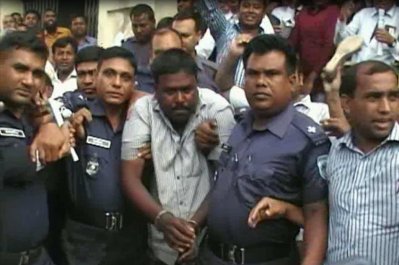রিমান্ড মঞ্জুর শেষে পুলিশের জিম্মায় সাইফুল