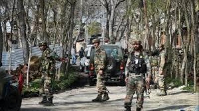 কাশ্মিরে ভারতীয় নিরাপত্তাবাহিনীর জঙ্গিবিরোধী অভিযান