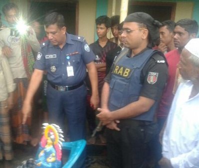 নাসিরনগরে মসজিদ থেকে উদ্ধার করা লক্ষ্মী প্রতিমা