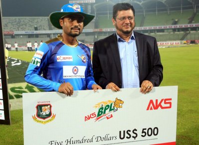 ছক্কা মারতেই পছন্দ করেন মেহেদী মারুফ