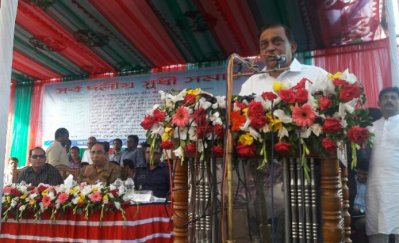 নাসিরনগরে সর্বদলীয় সুধী সমাবেশে বক্তব্য রাখছেন স্বরাষ্ট্রমন্ত্রী আসাদুজ্জামান খাঁন কামাল