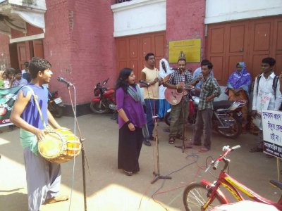 বরিশালে সুন্দরবন রক্ষার দাবিতে পথনাটক