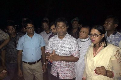 জাবি শিক্ষার্থীদের সঙ্গে বিজিবি সদস্যদের বাকবিতণ্ডা, সড়ক অবরোধ
