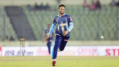 বিপিএলে সাকিবের ৫০ উইকেট
