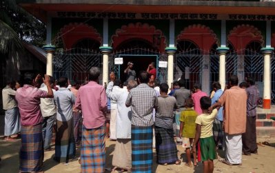 কান্নায় বিসর্জন নাসিরনগরের ভাঙা প্রতিমার