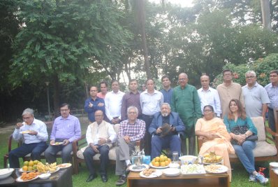 জাবি ক্যাম্পাসে ভিএস নাইপল
