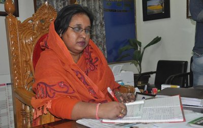 সেলিনা-হায়াৎ-আইভী