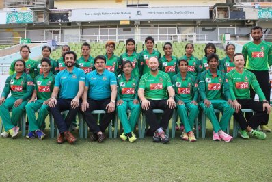এশিয়া কাপে অঘটনের লক্ষ্য নিয়ে দেশ ছাড়ছে মেয়েরা 