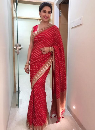 মাধুরী দীক্ষিতকে
