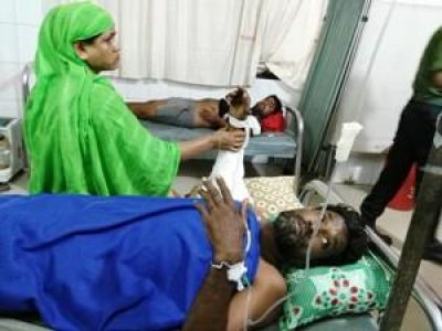 জমি দখলকে কেন্দ্র করে প্রতিপক্ষের হামলায় গুলিবিদ্ধ ২, আহত ৪