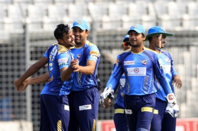 শীর্ষেই থাকতে চায় ঢাকা