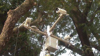 চোরাচালান প্রতিরোধে হিলি সীমান্তে সিসি ক্যামেরা