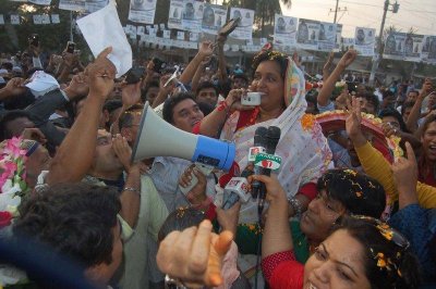 গণসংযোগে আইভী