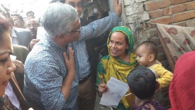 প্রচারণায় সাখাওয়াত হোসেন খান