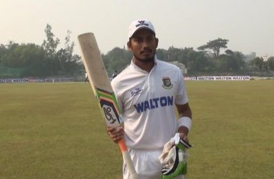 এনামুল হক খেলেছেন ১৩৬ রানের ঝলমলে ইনিংস