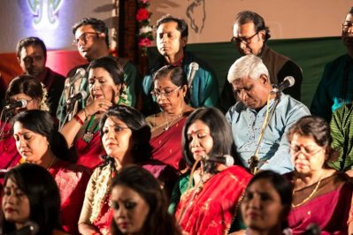 সমবেত পরিবেশনা