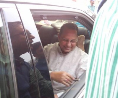 বঙ্গভবনে প্রবেশ করছেন জাসদ সভাপতি ও তথ্যমন্ত্রী হাসানুল হক ইনু
