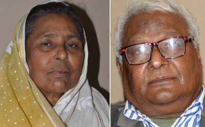 রংপুরের দুই চেয়ারম্যান প্রার্থী ছাফিয়া খানম ও আব্দুস সাত্তার
