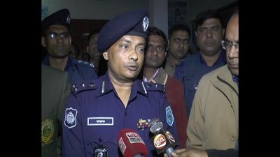 গণমাধ্যমের মুখোমুখি রংপুর রেহ্জের ডিআইজি খন্দকার গোলাম ফারুক
