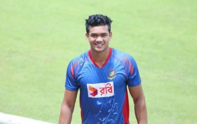 প্রথম টেস্টের দলে তাসকিন