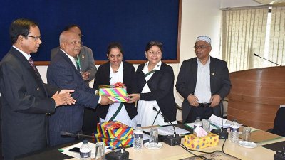 অনুষ্ঠানে দুদক চেয়ারম্যান