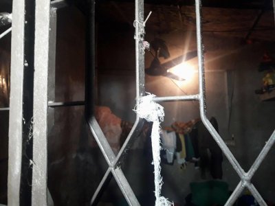 দারুসসামে এই বাসায় দুই সন্তানকে হত্যা করে নিজেও আত্মহত্যা করেন আনিকা