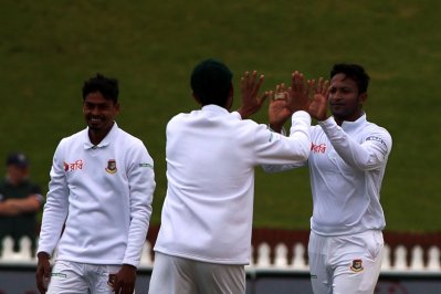 লম্বা সময় পর ব্রেকথ্রু আনলেন সাকিব