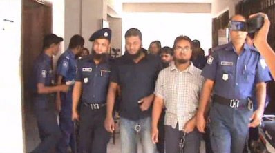 পাঁচ জঙ্গিকে আদালতে আনা হয়