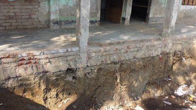 গাজীপুরে ঝুঁকিপূর্ণ ভবনে পাঠদান ৪